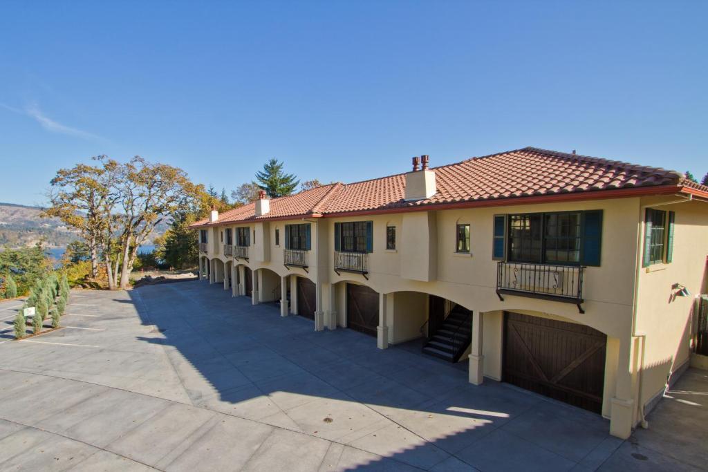 Columbia Cliff Villas Hood River Exterior photo
